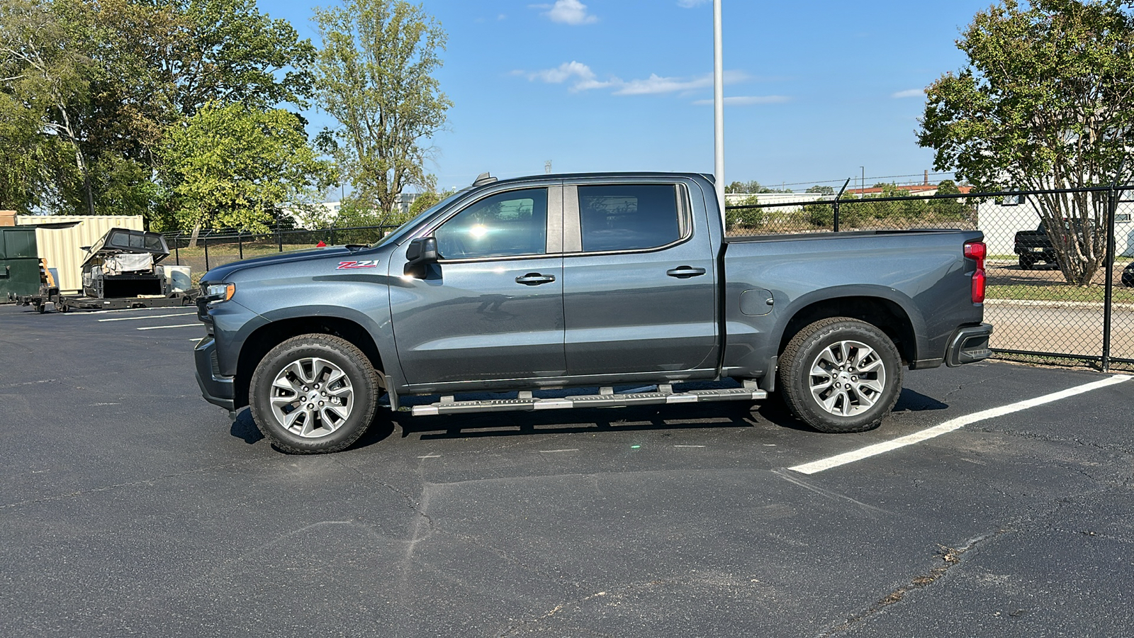 2021 Chevrolet Silverado RST 2