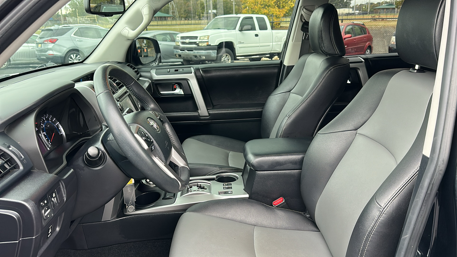 2015 Toyota 4Runner Limited 9