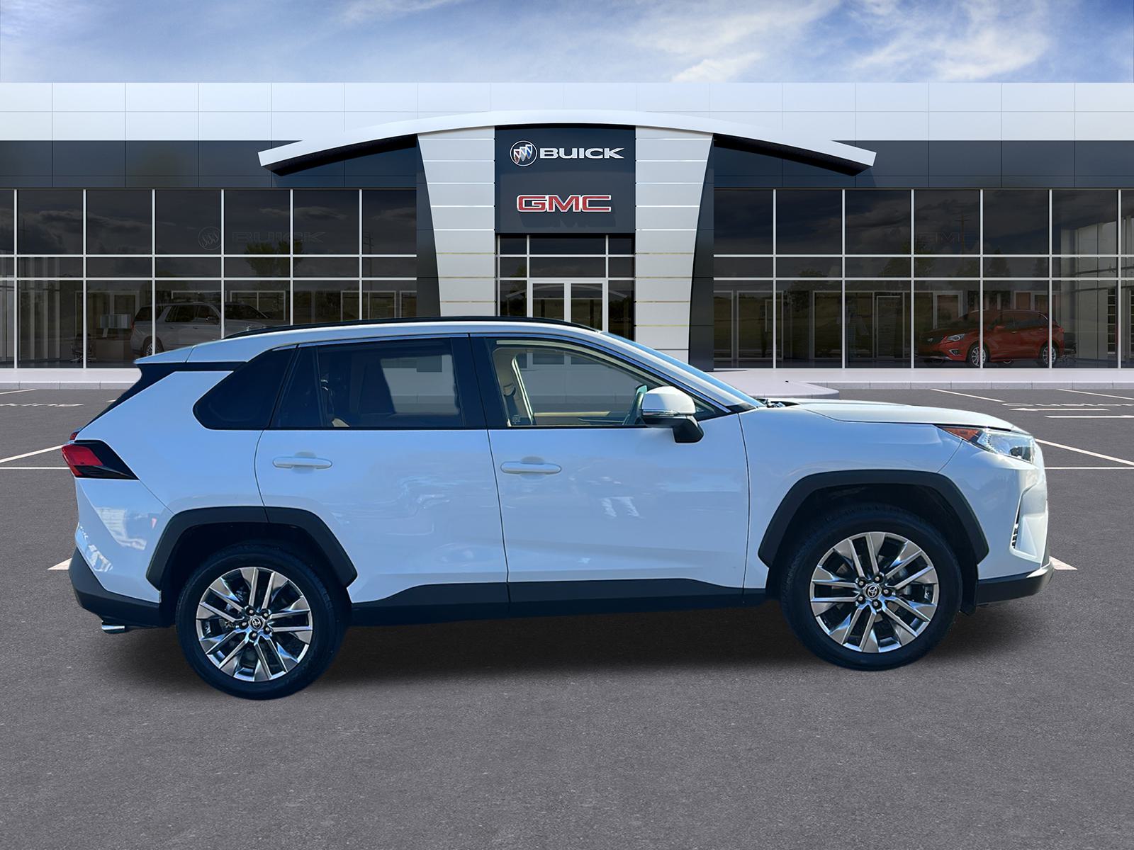 2020 Toyota RAV4 XLE Premium 6