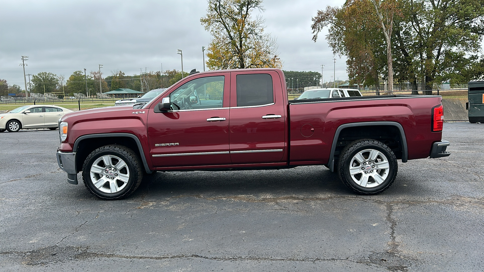 2015 GMC Sierra SLT 2