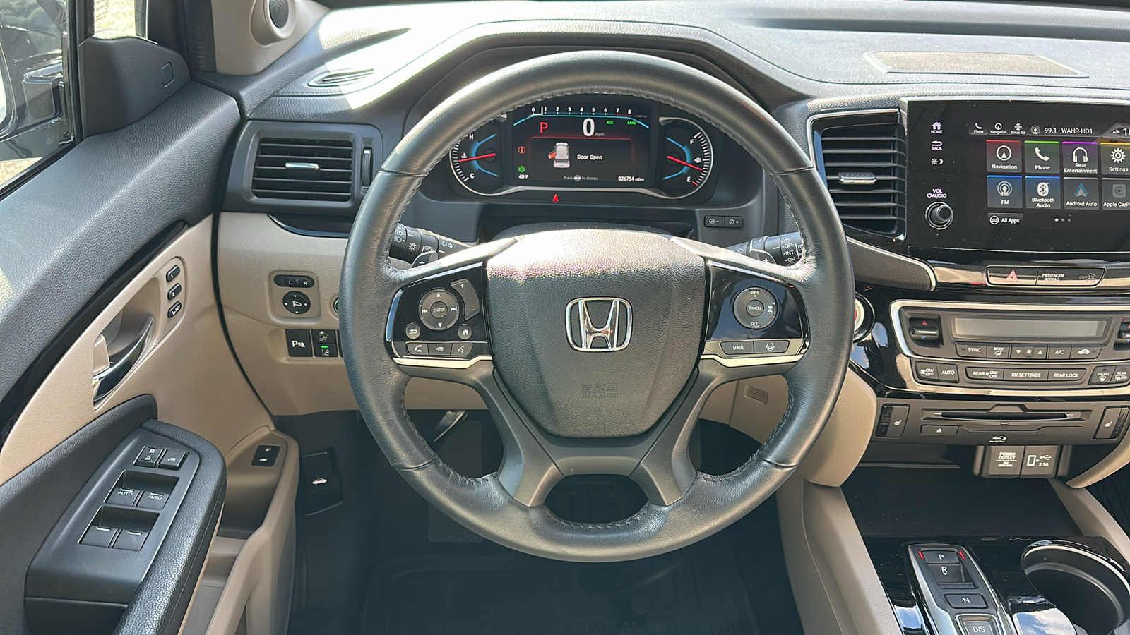 2022 Honda Pilot Touring 7-Passenger 12