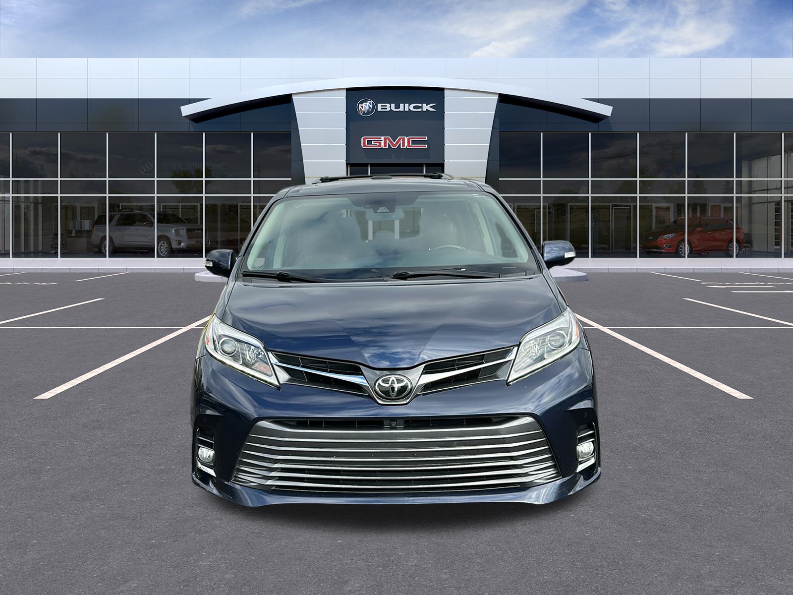 2018 Toyota Sienna Limited Premium 8