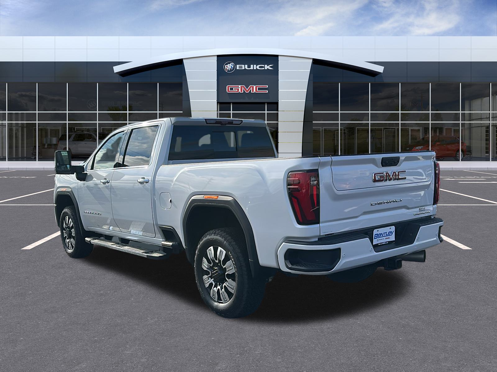 2024 GMC Sierra Denali 3