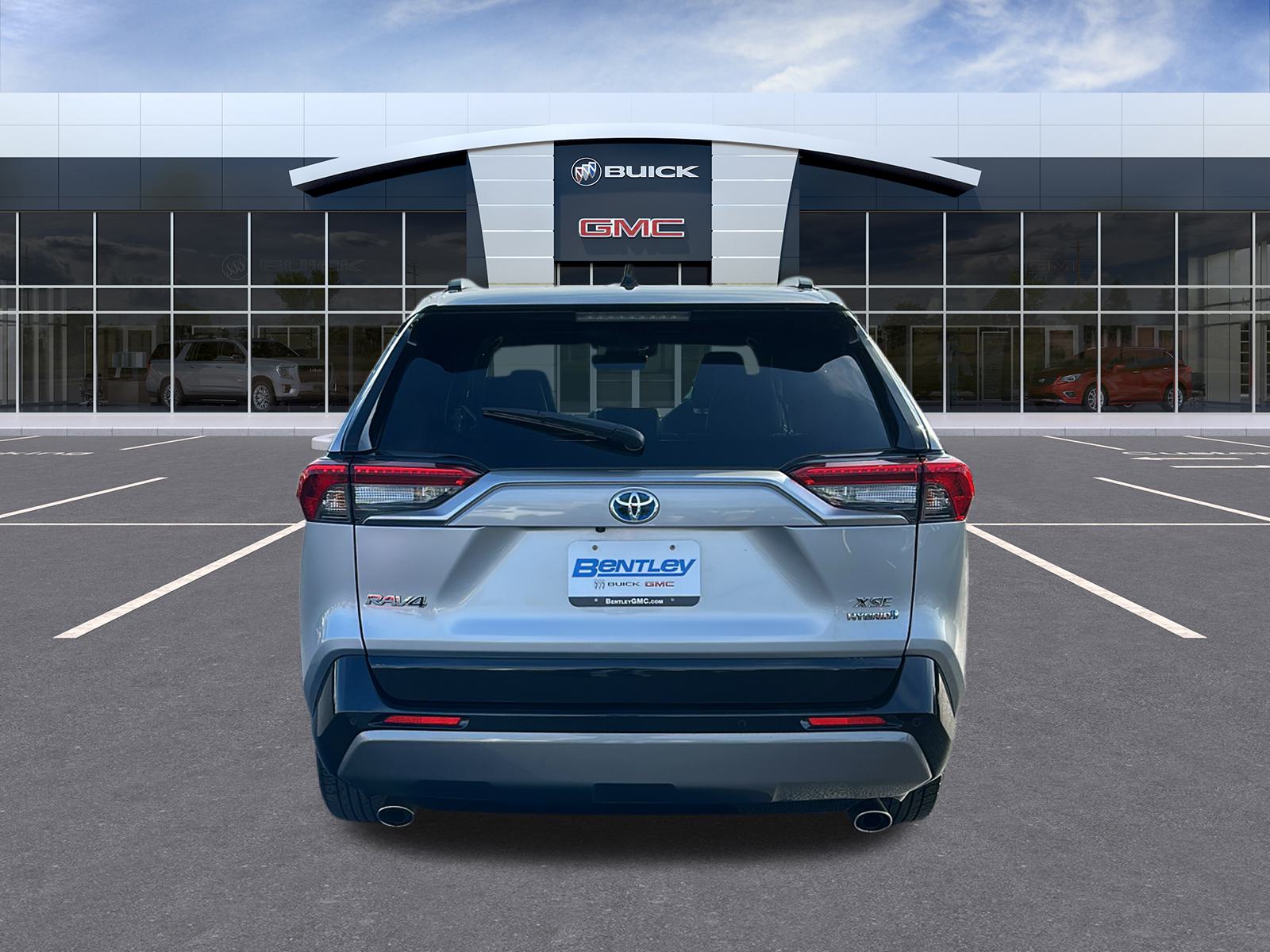 2020 Toyota RAV4 Hybrid XSE 4