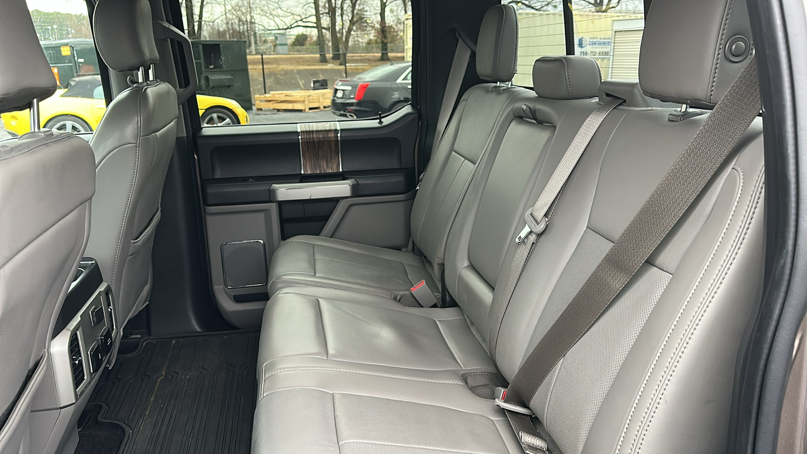 2019 Ford F-150 LARIAT 12