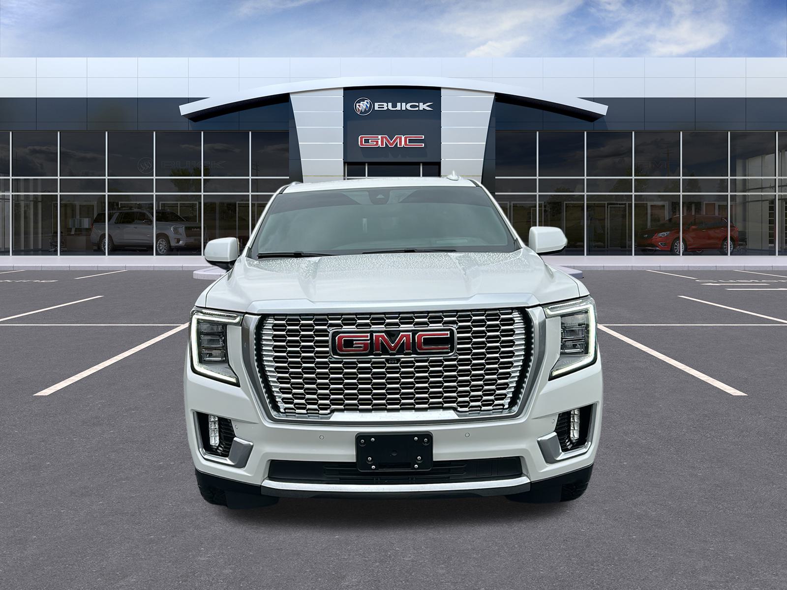 2022 GMC Yukon XL Denali 8