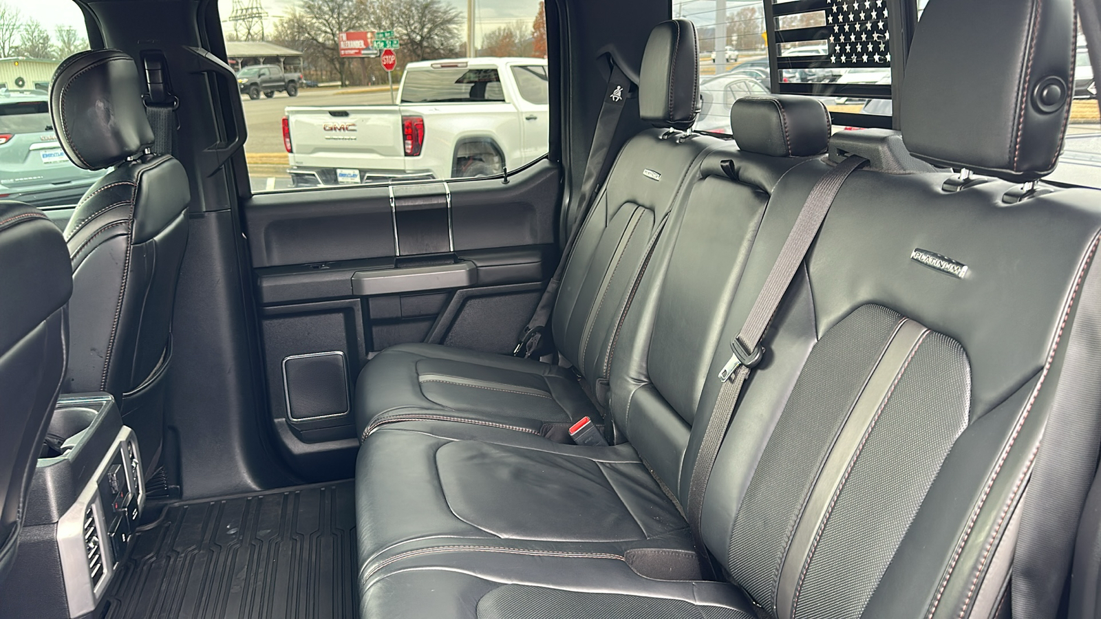 2019 Ford F-150 Platinum 13