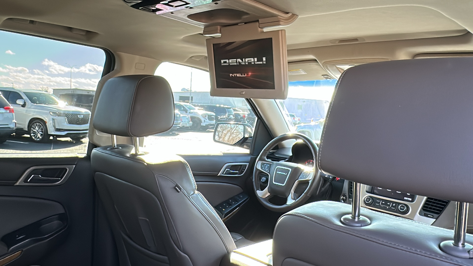 2016 GMC Yukon XL Denali 18