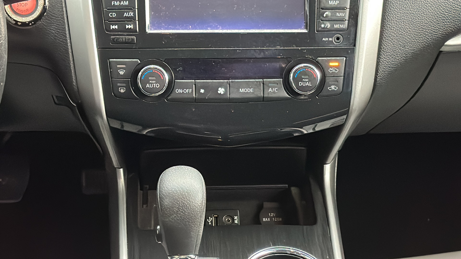 2014 Nissan Altima 2.5 SV 17