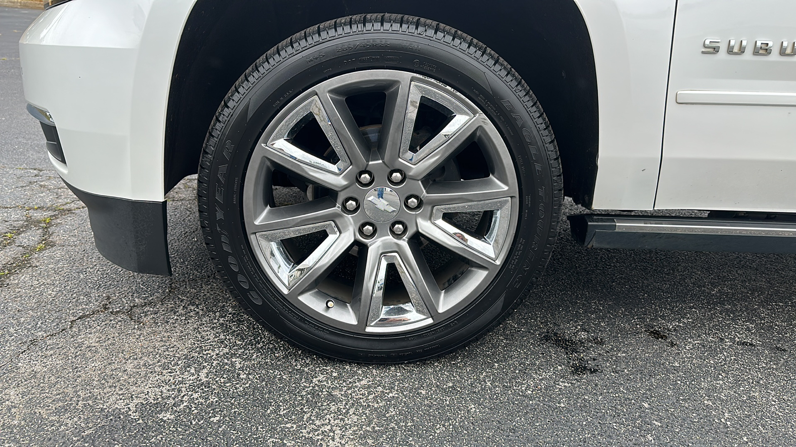 2019 Chevrolet Suburban Premier 9