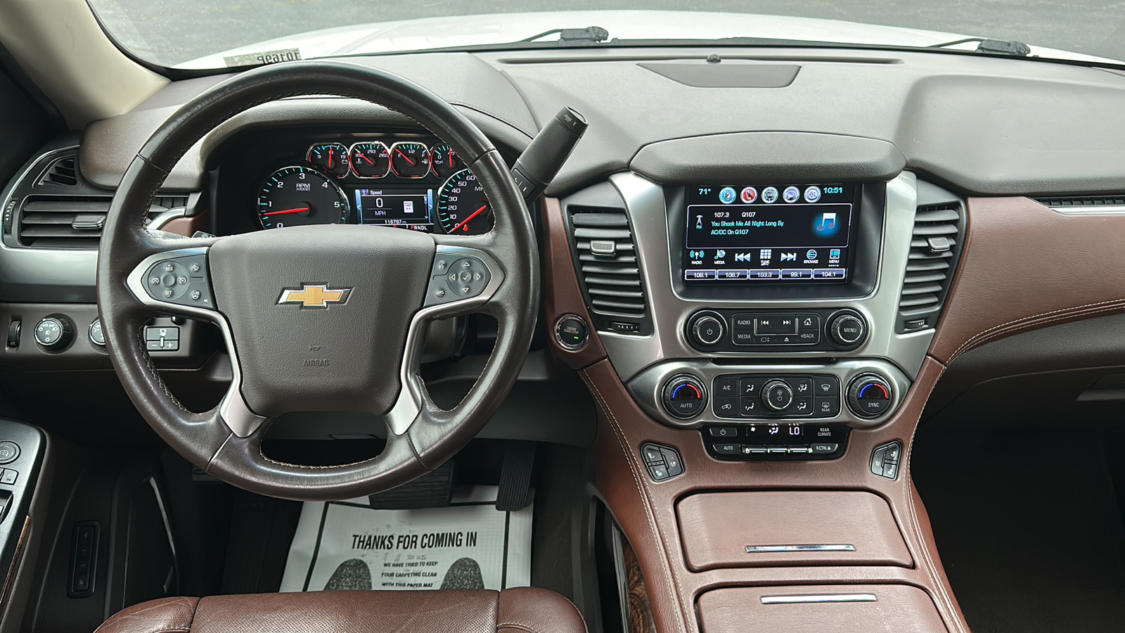 2019 Chevrolet Suburban Premier 17