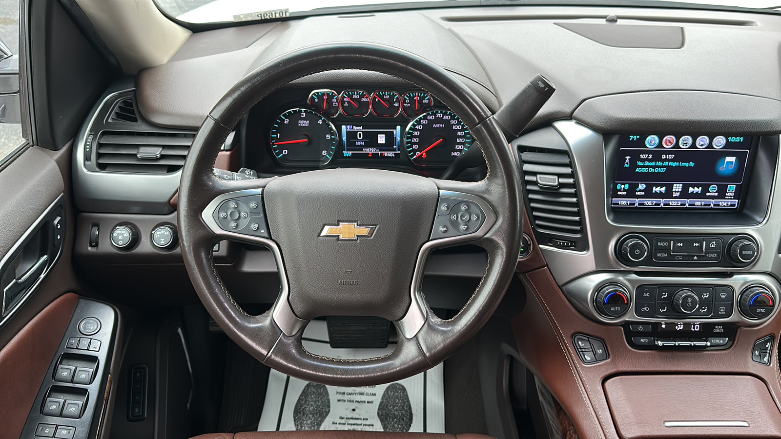 2019 Chevrolet Suburban Premier 18