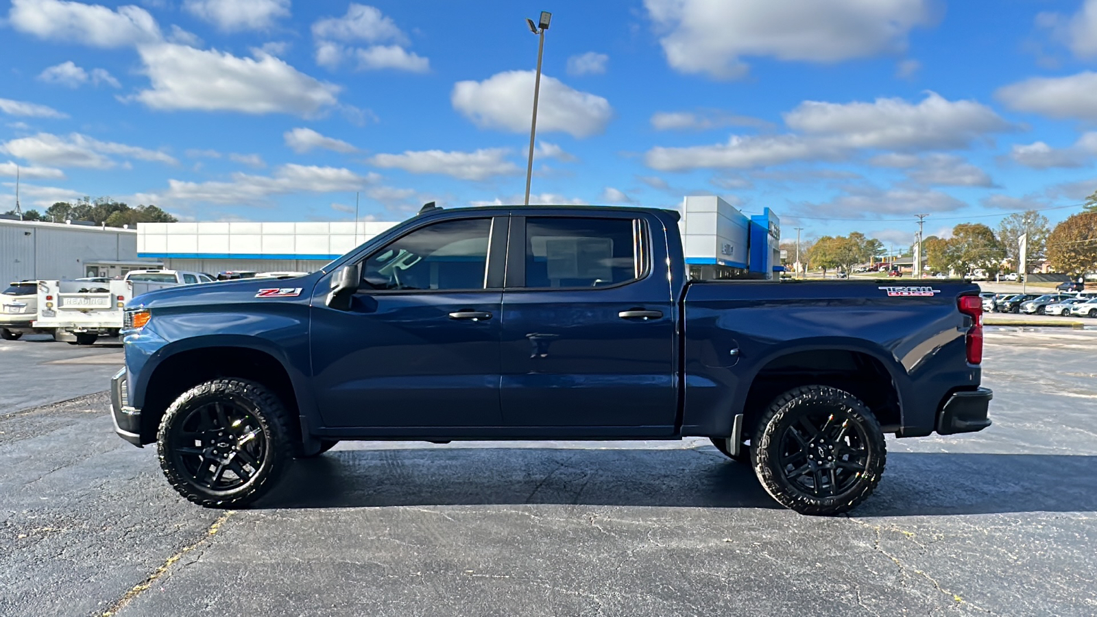 2021 Chevrolet Silverado Custom Trail Boss 2