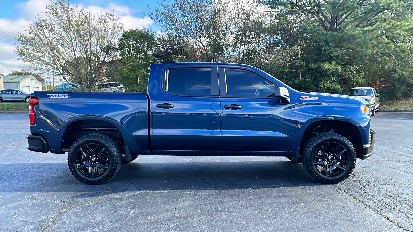 2021 Chevrolet Silverado Custom Trail Boss 6