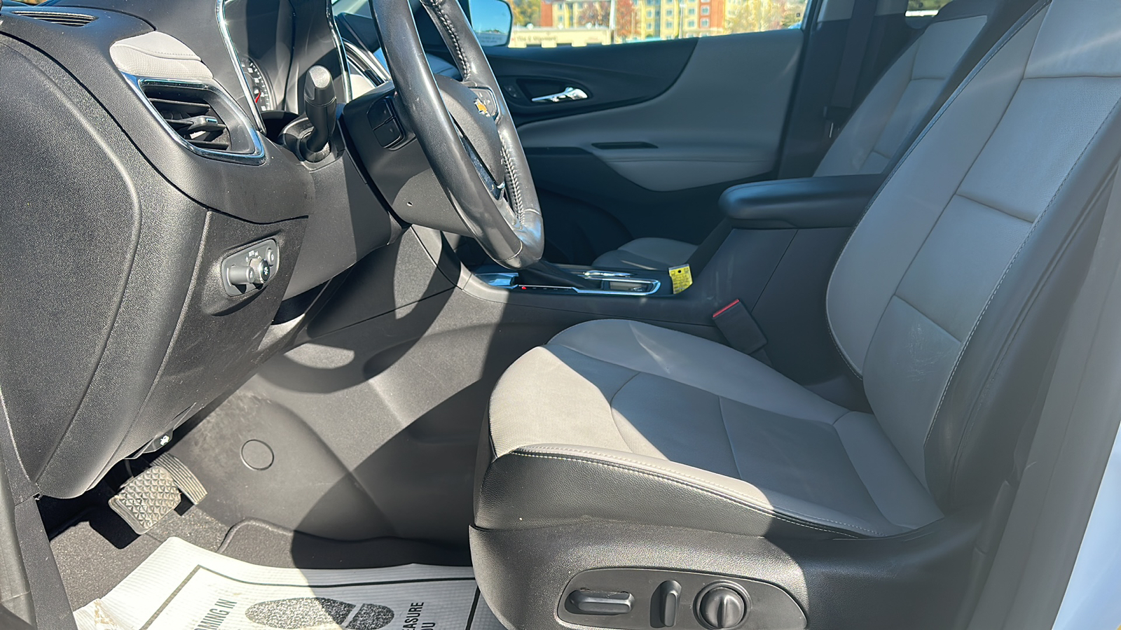 2019 Chevrolet Equinox Premier 10