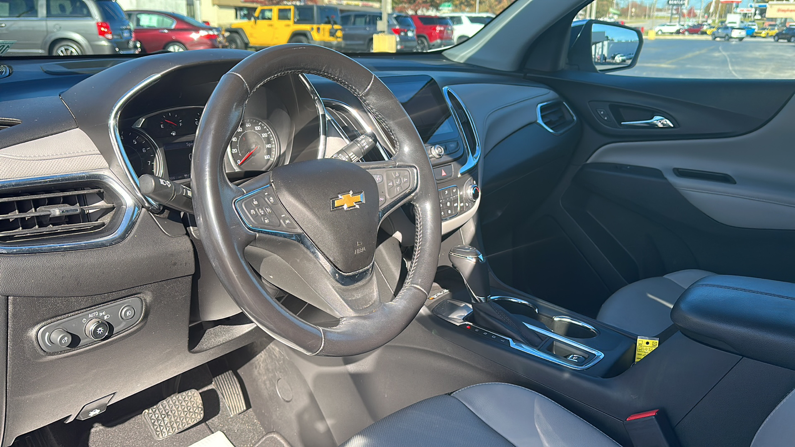 2019 Chevrolet Equinox Premier 11