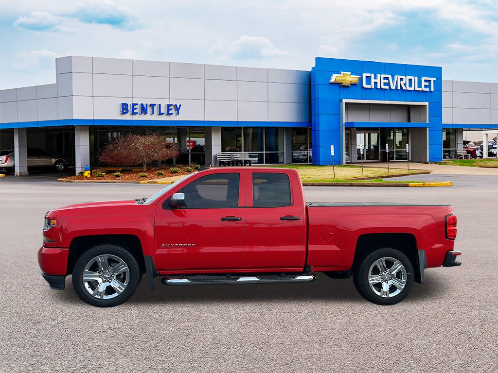 2018 Chevrolet Silverado Custom 2