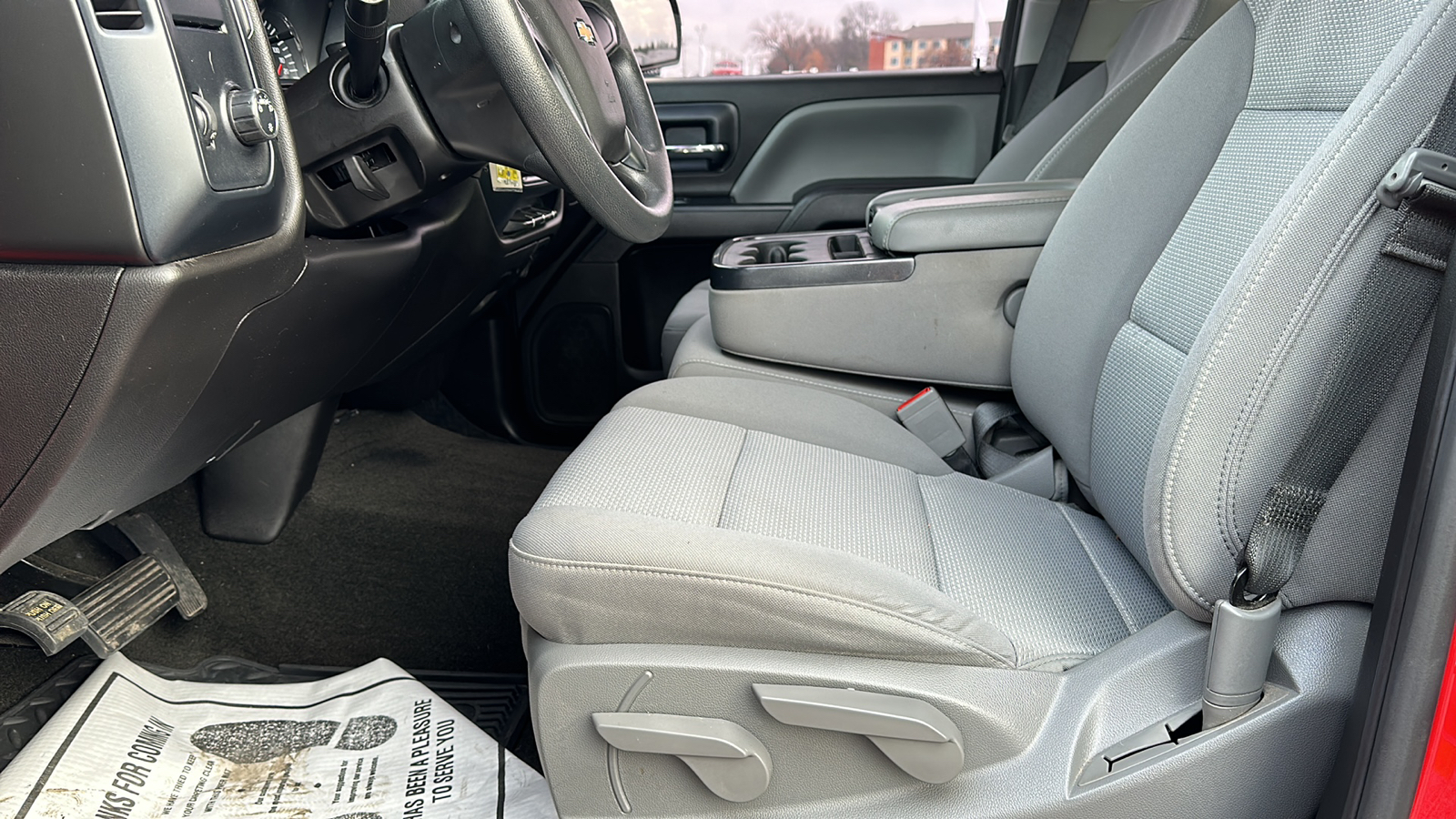 2018 Chevrolet Silverado Custom 10