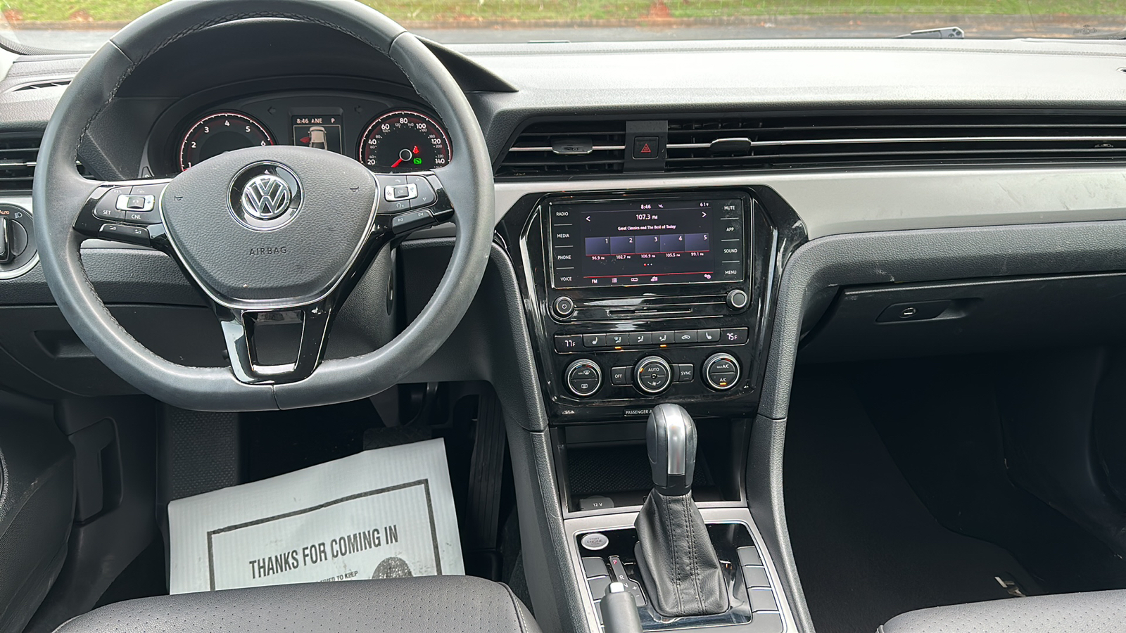 2022 Volkswagen Passat 2.0T SE 12