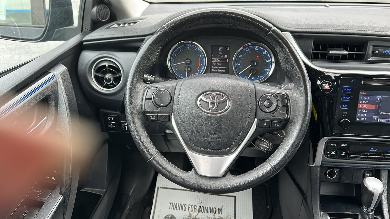 2017 Toyota Corolla SE 13