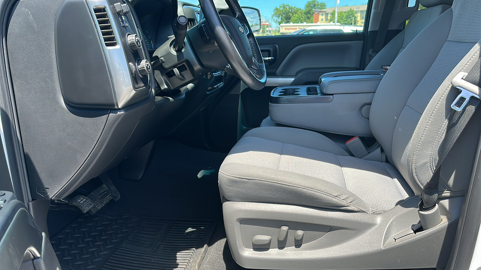 2018 Chevrolet Silverado LT 10