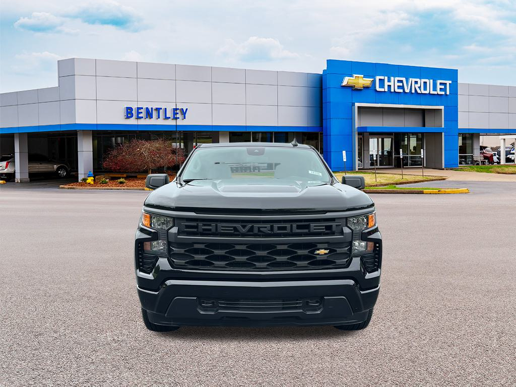 2024 Chevrolet Silverado Custom 8