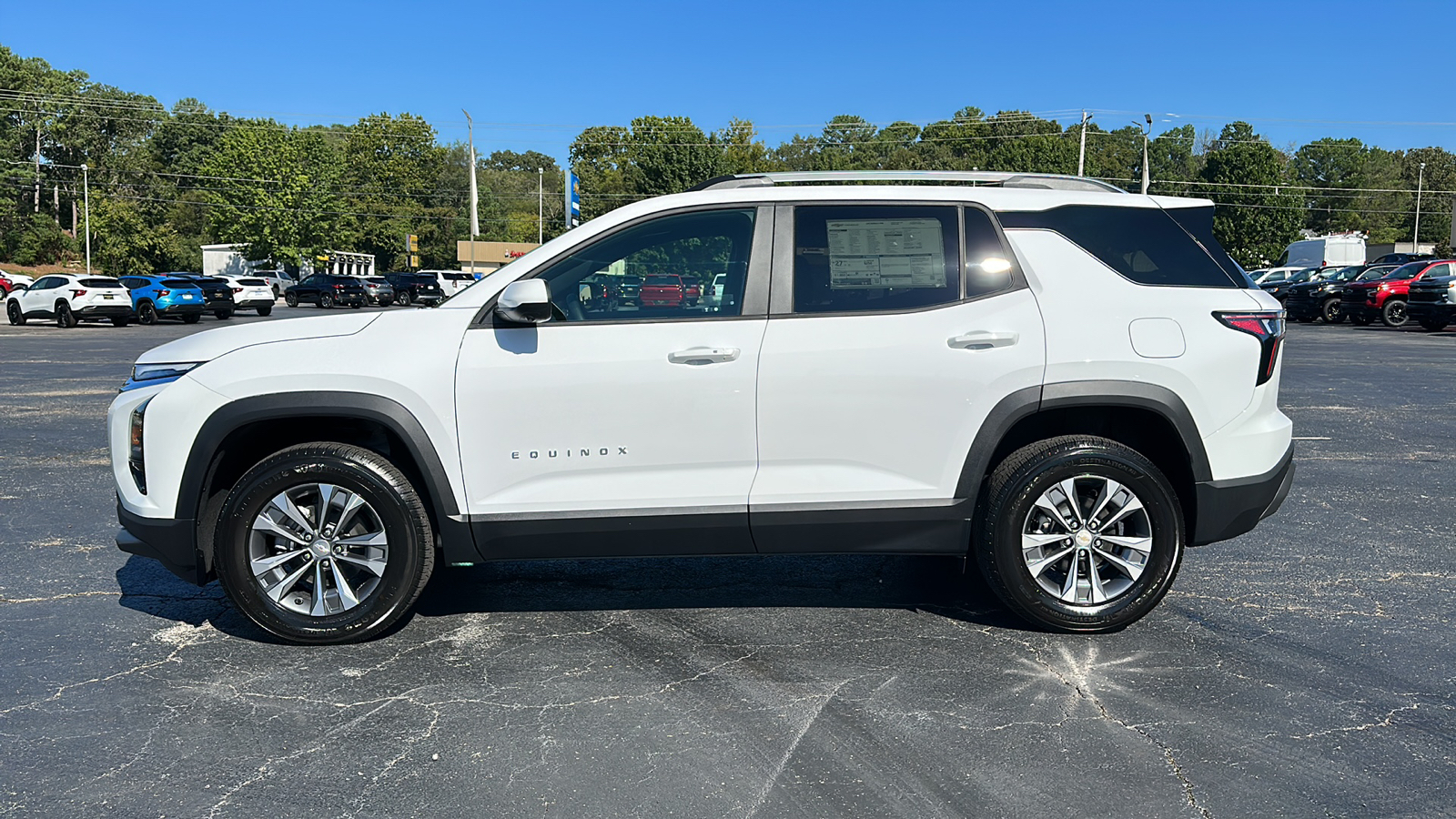 2025 Chevrolet Equinox FWD LT 19