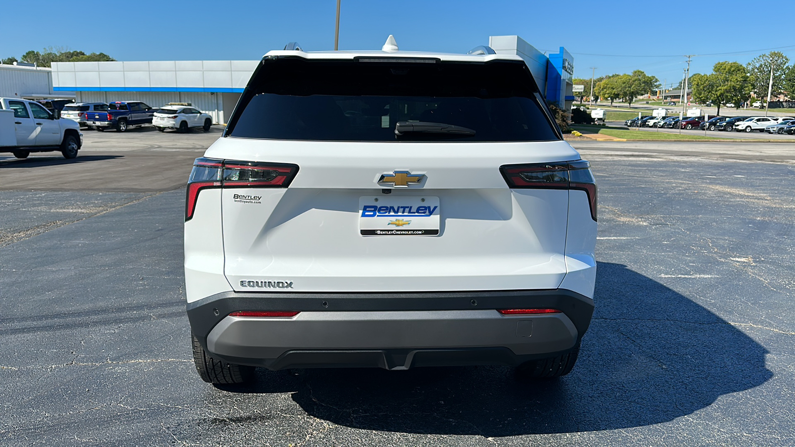 2025 Chevrolet Equinox FWD LT 21