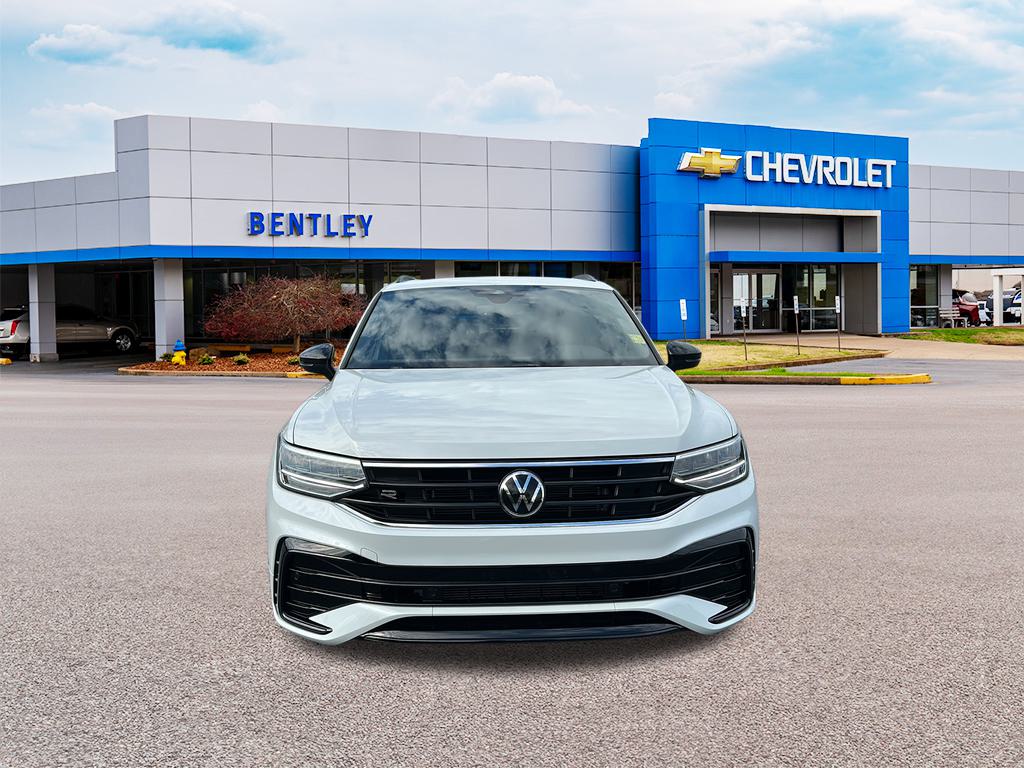 2023 Volkswagen Tiguan SE R-Line Black 5