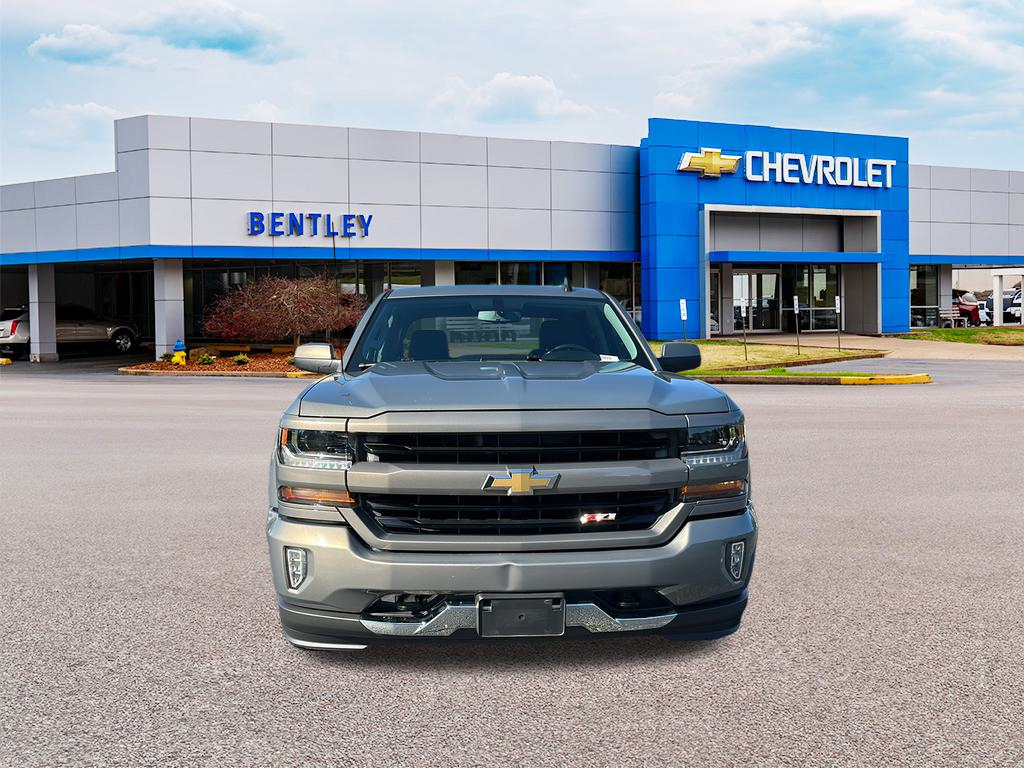 2017 Chevrolet Silverado LT 4