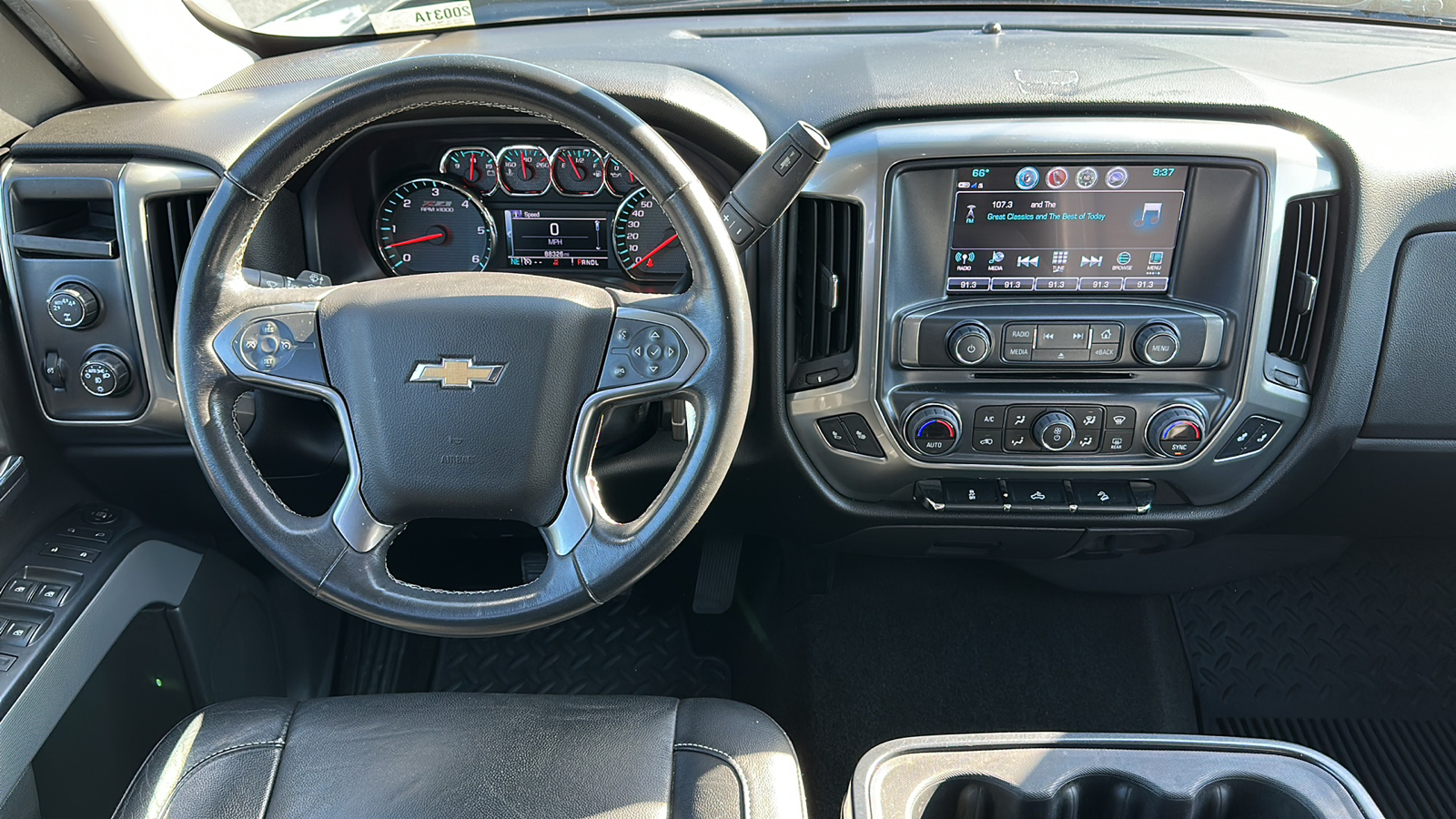 2017 Chevrolet Silverado LT 10