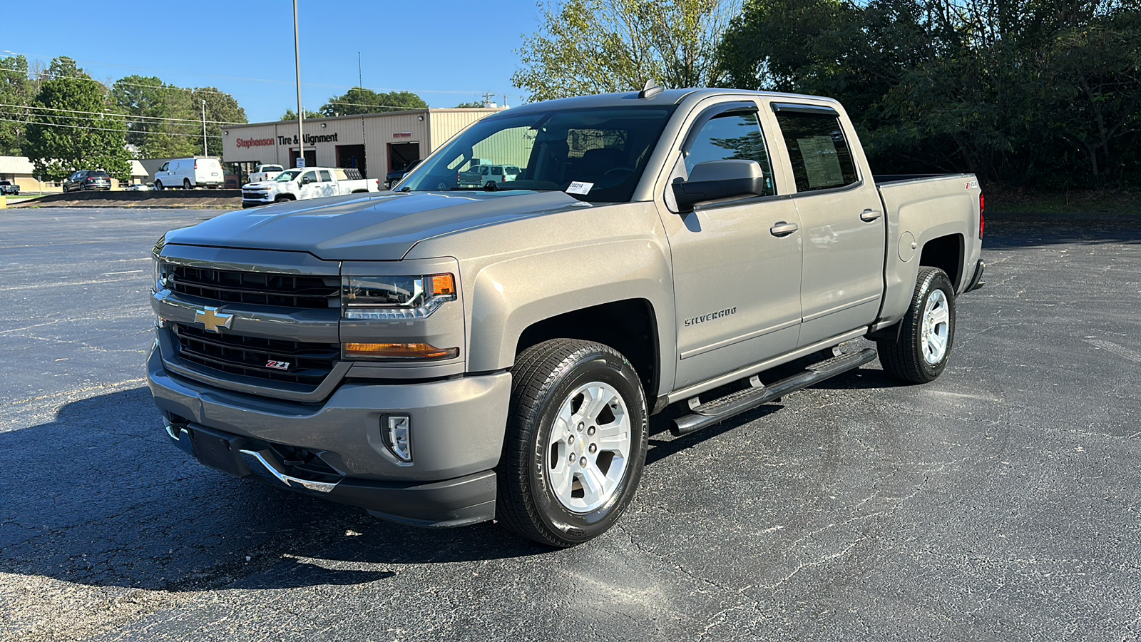 2017 Chevrolet Silverado LT 18