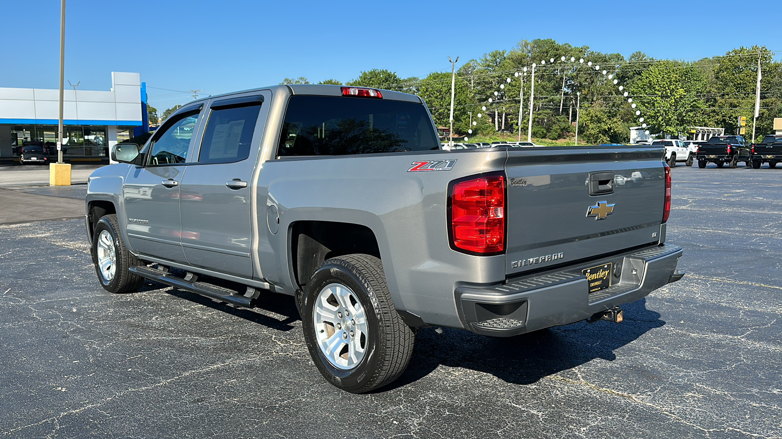 2017 Chevrolet Silverado LT 20