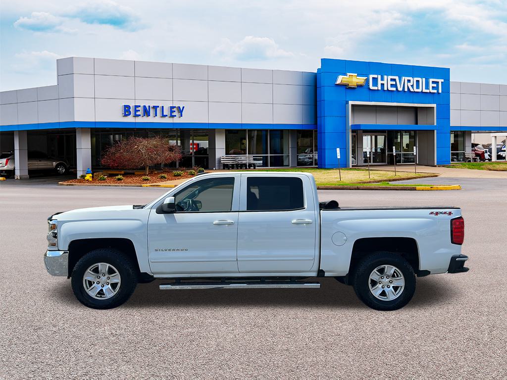 2017 Chevrolet Silverado LT 2