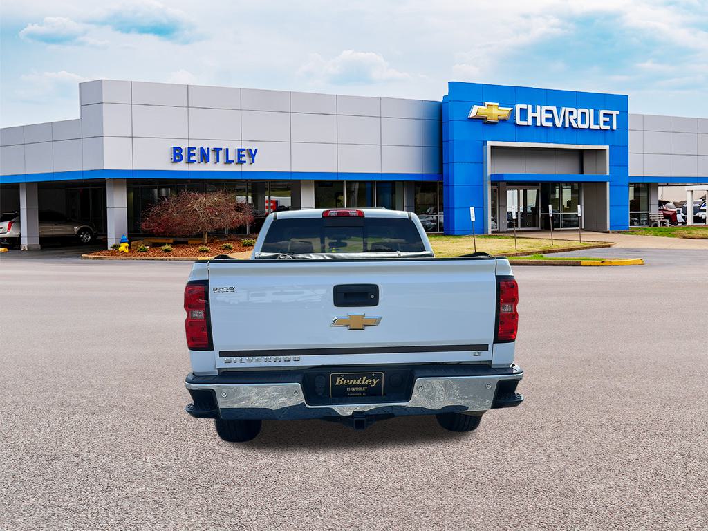 2017 Chevrolet Silverado LT 4