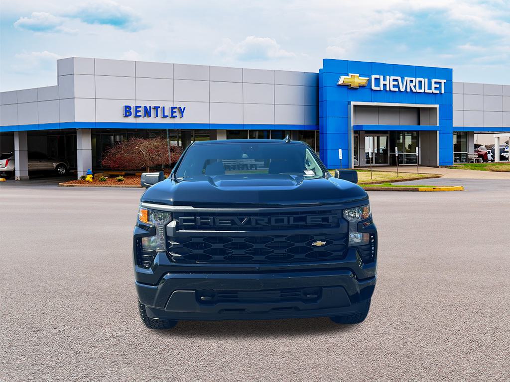 2024 Chevrolet Silverado Custom 4