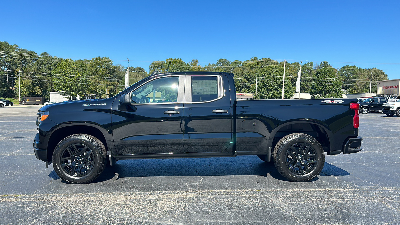 2024 Chevrolet Silverado Custom 20