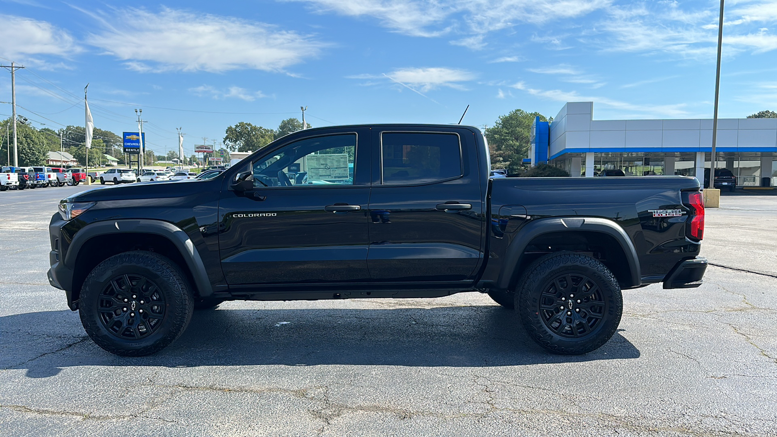 2024 Chevrolet Colorado 4WD Trail Boss 24