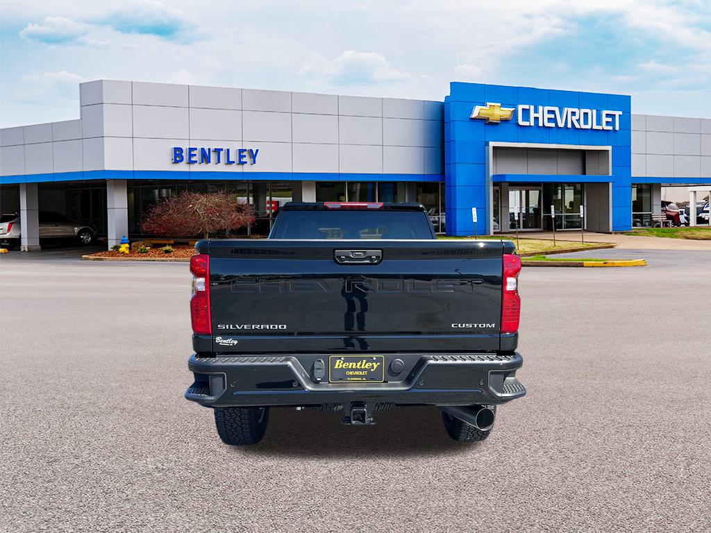 2025 Chevrolet Silverado Custom 4