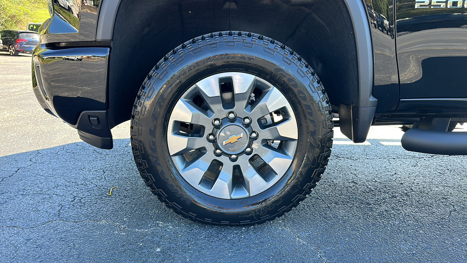 2025 Chevrolet Silverado Custom 6