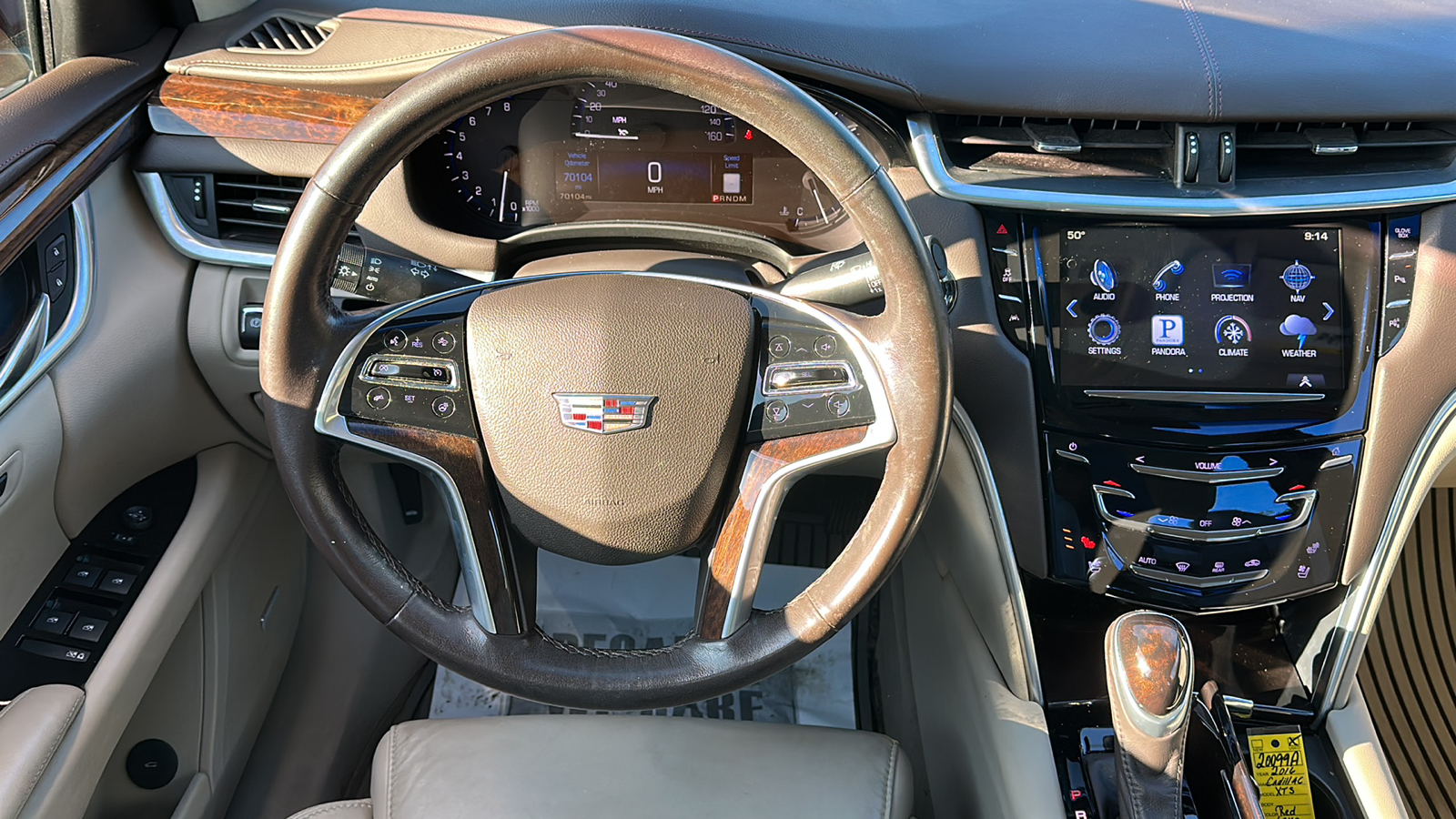 2016 Cadillac XTS Luxury Collection 16