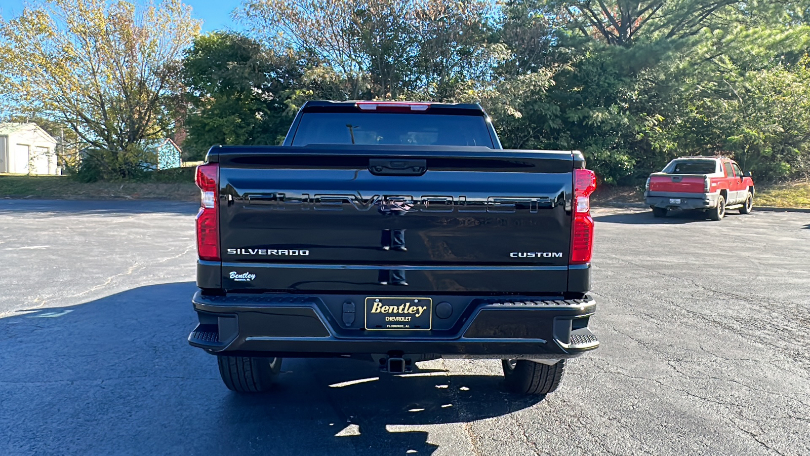 2025 Chevrolet Silverado Custom 20