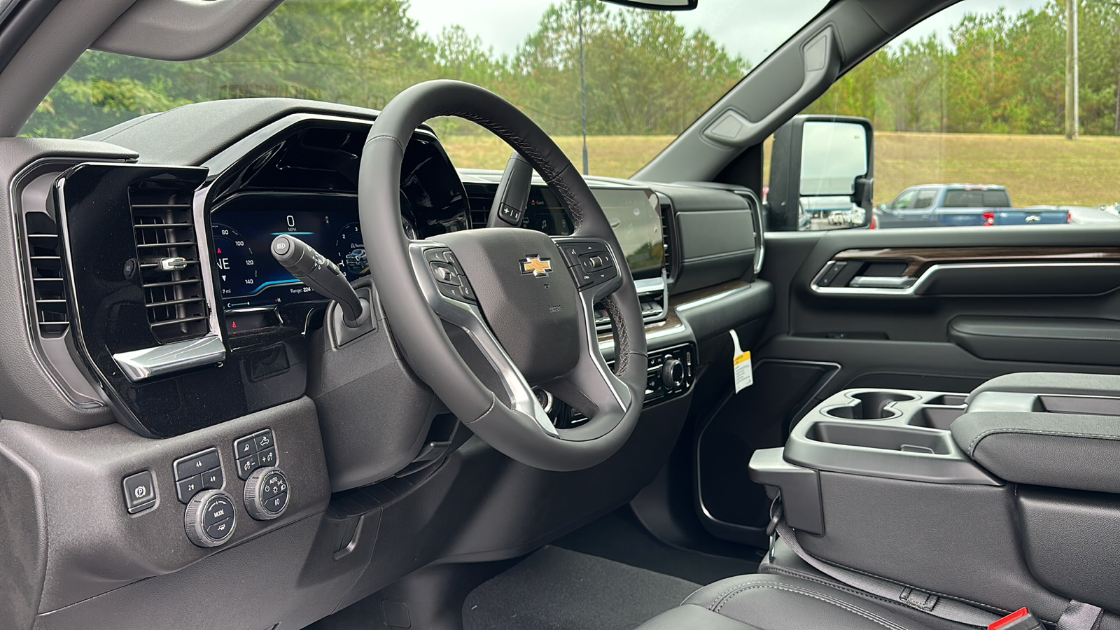 2025 Chevrolet Silverado 2500HD  11