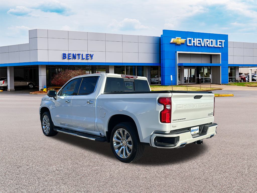 2021 Chevrolet Silverado High Country 3