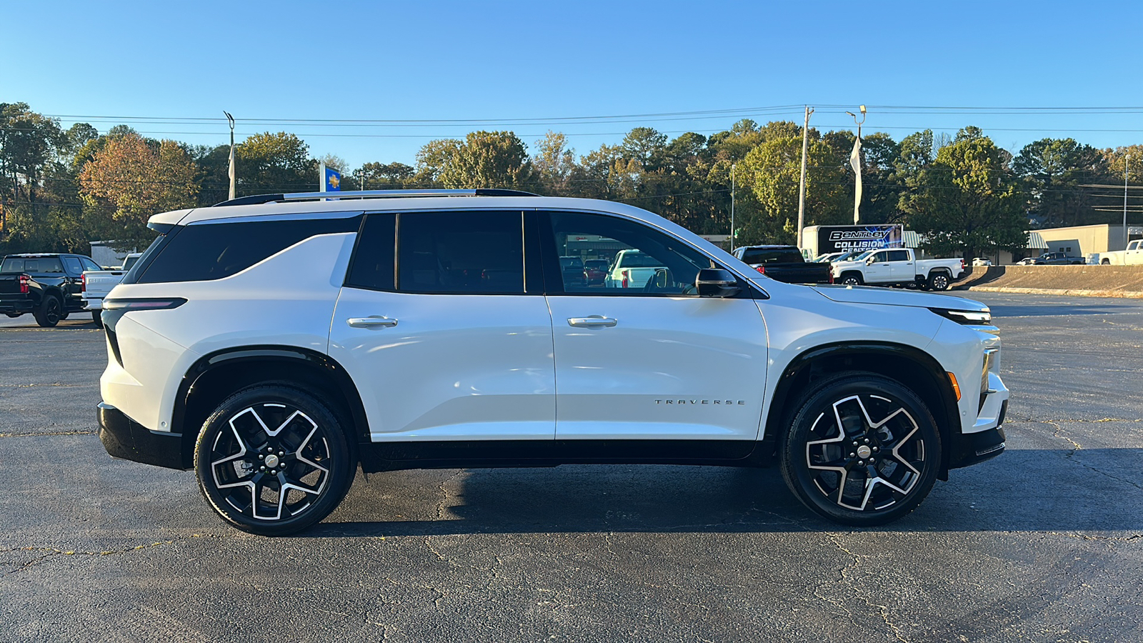 2025 Chevrolet Traverse  12