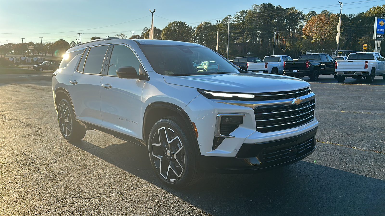 2025 Chevrolet Traverse  13