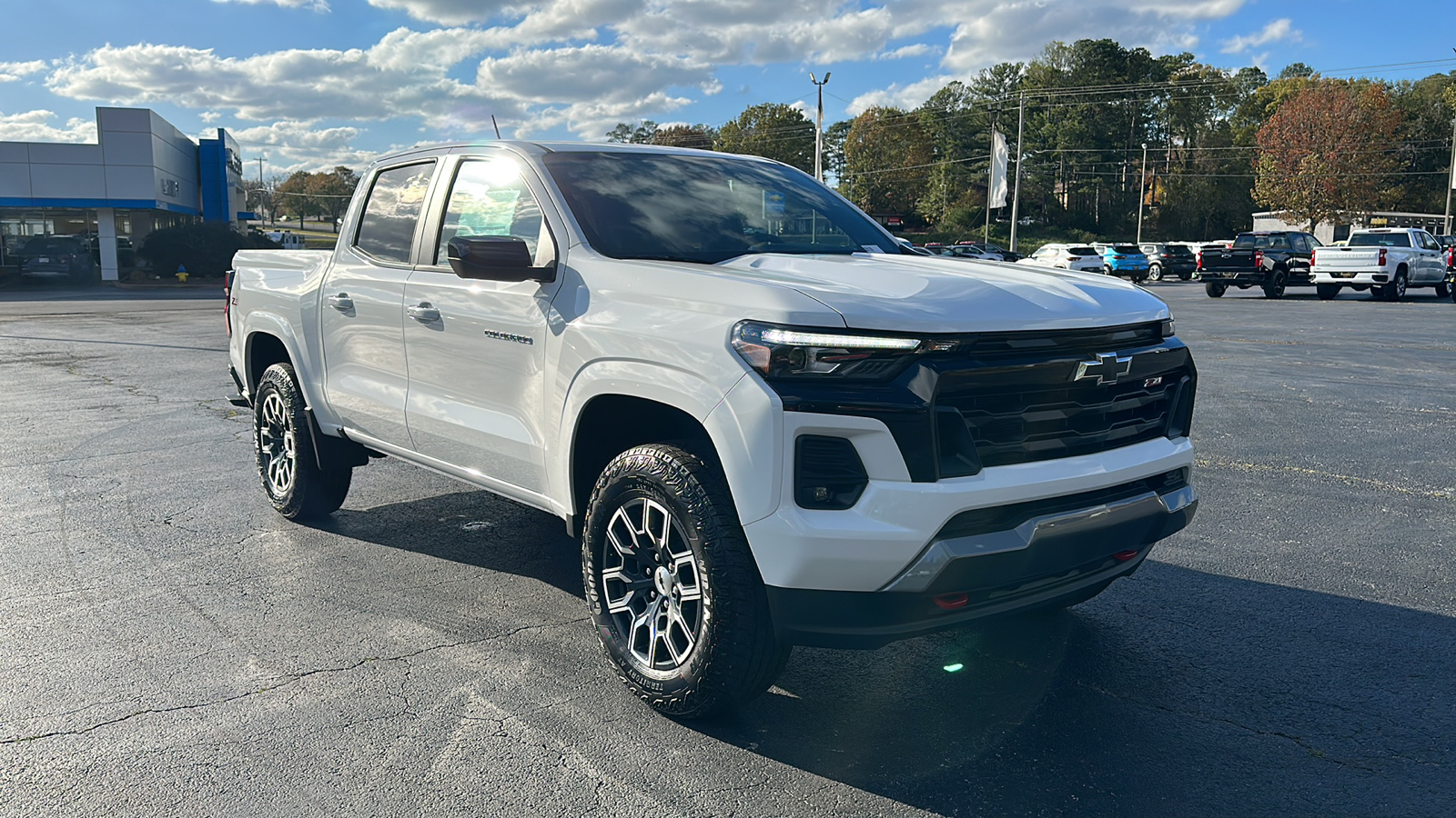 2024 Chevrolet Colorado 4WD Z71 12