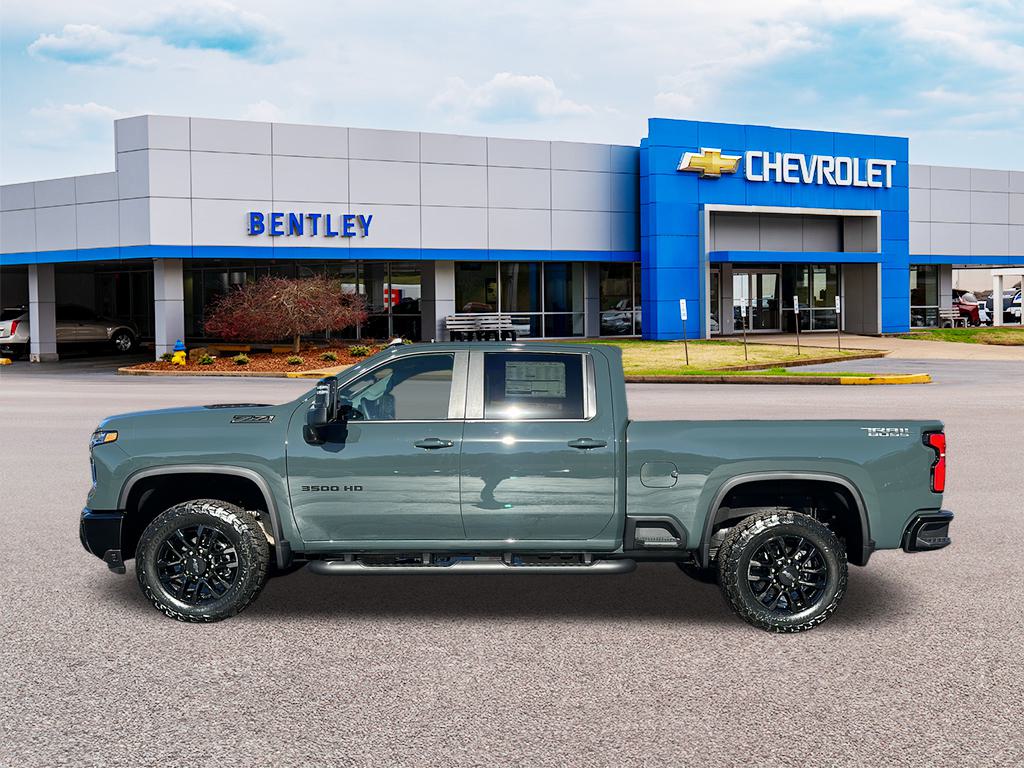 2025 Chevrolet Silverado  2