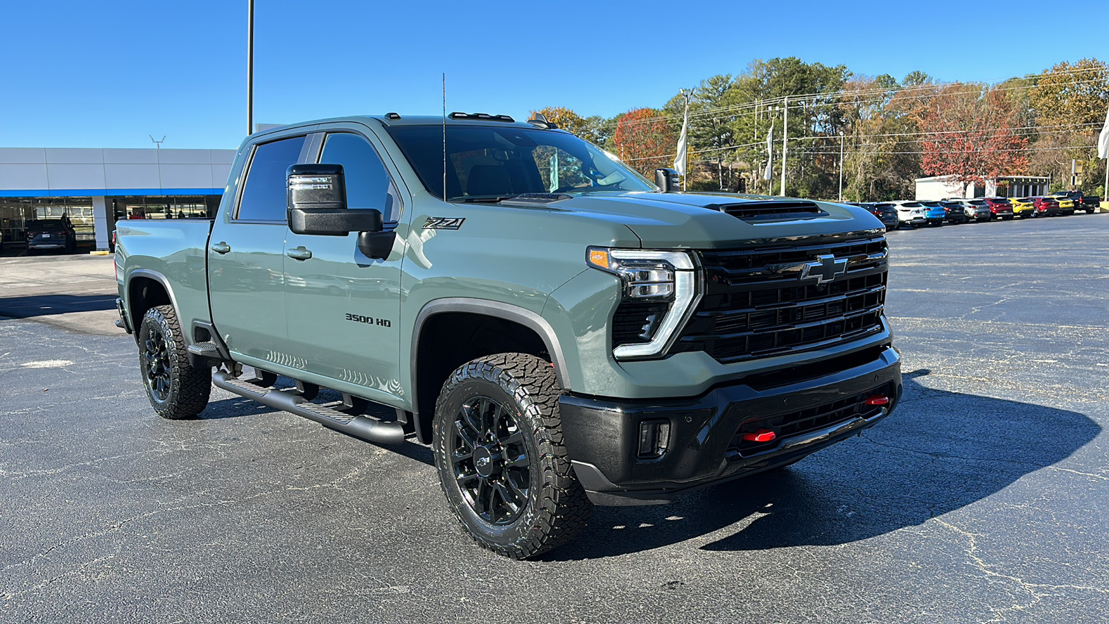 2025 Chevrolet Silverado  23