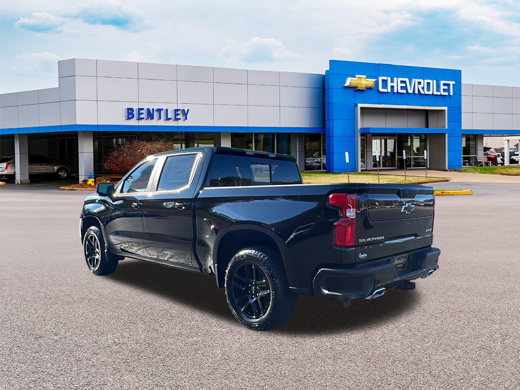 2025 Chevrolet Silverado RST 3